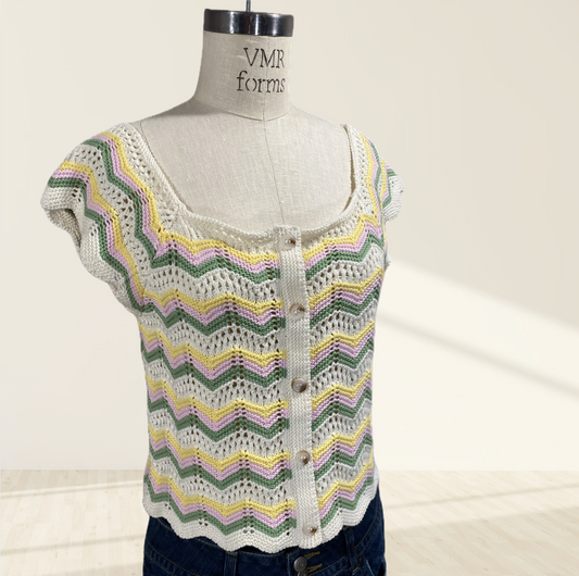 Pretty little top